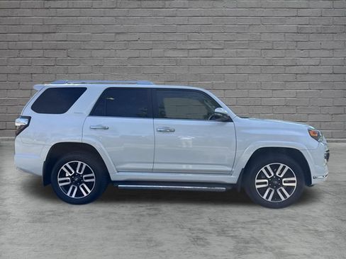 Used 2018 Toyota 4Runner Limited AWD/4WD image 9
