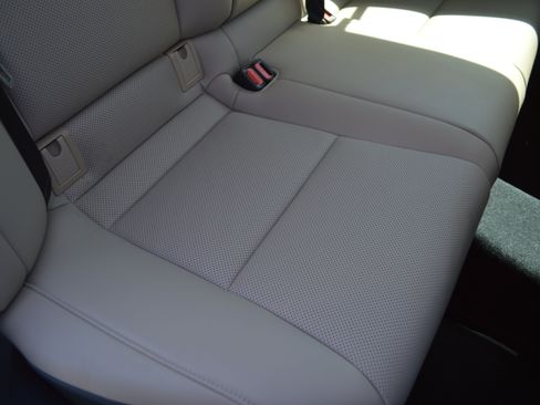 Used 2019 Lexus ES 350 w/ Premium Package FWD image 33