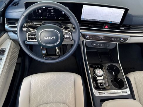 New 2026 Kia Carnival SX w/ SX Dark Edition Package image 10