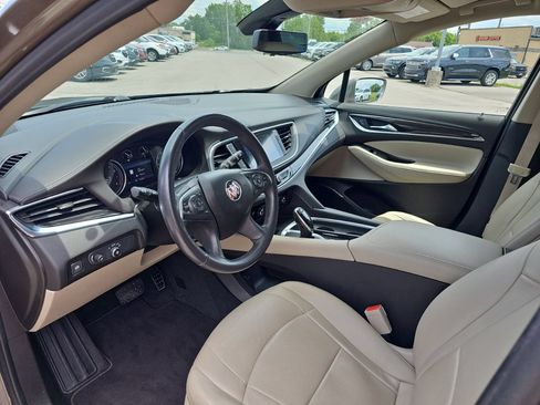 Used 2020 Buick Enclave Essence w/ Sound and Sites Package FWD image 11