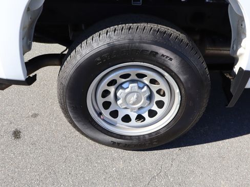 Used 2025 Chevrolet Silverado 1500 W/T w/ WT Value Package image 35