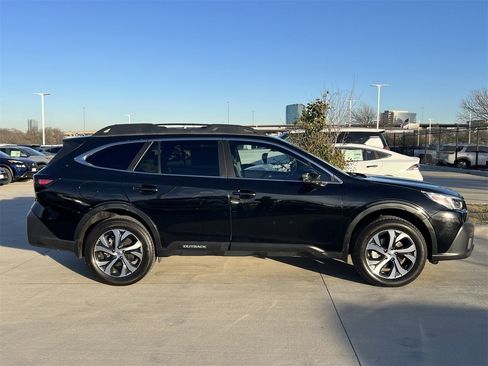 Used 2021 Subaru Outback Limited w/ Popular Package #2 image 3