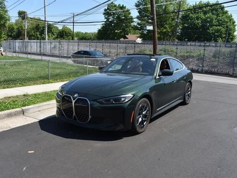 Used 2023 BMW i4 eDrive35 RWD image 3
