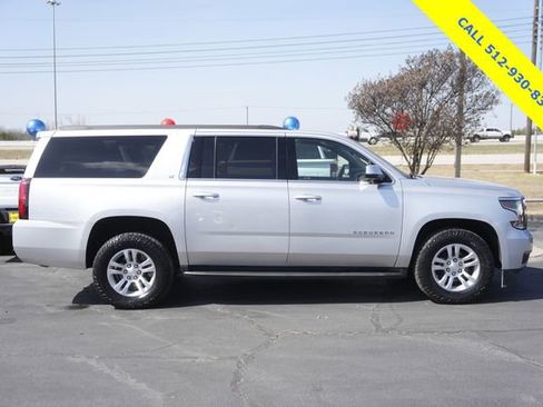 Used 2019 Chevrolet Suburban LT image 5