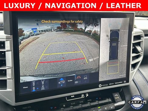 Used 2023 Toyota Sequoia Platinum image 3