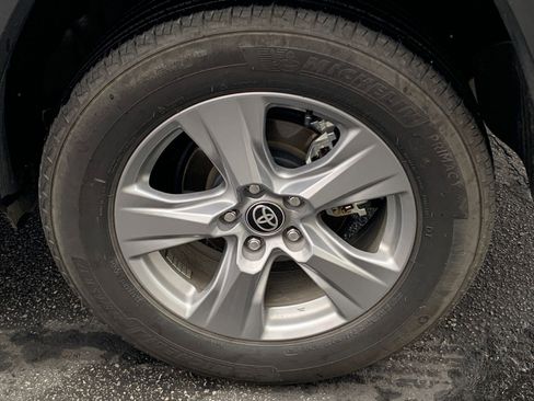 Used 2025 Toyota RAV4 LE image 29