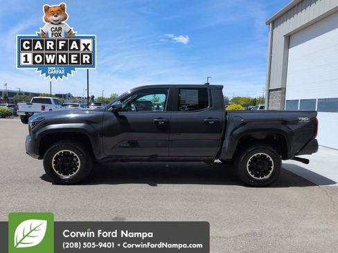 Used 2024 Toyota Tacoma TRD Off-Road AWD/4WD image 6