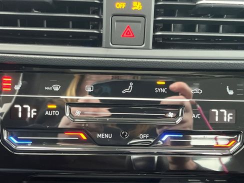 Used 2026 Volkswagen Jetta SE image 13