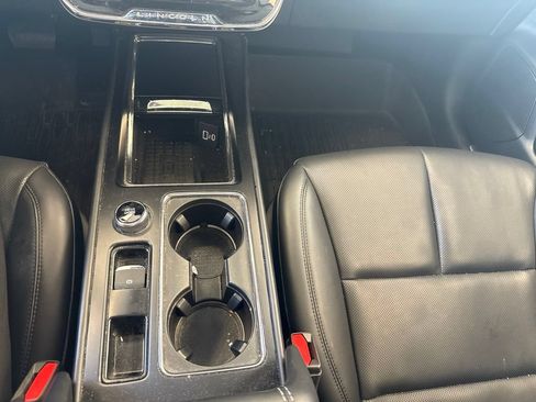 Used 2024 Lincoln Corsair AWD w/ Equipment Group 101A image 22