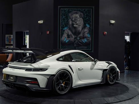 Used 2025 Porsche 911 GT3 RS image 3