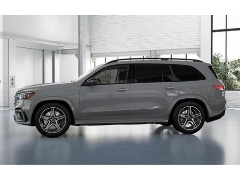 New 2026 Mercedes-Benz GLS 450 4MATIC image 34