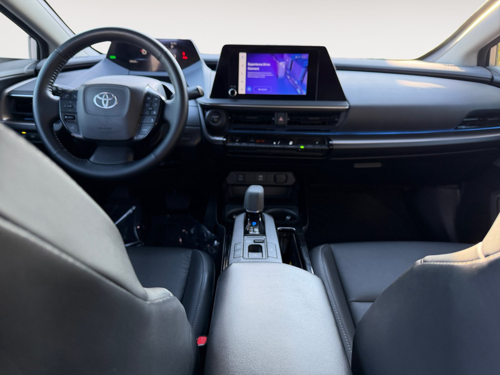 Used 2023 Toyota Prius XLE FWD image 11