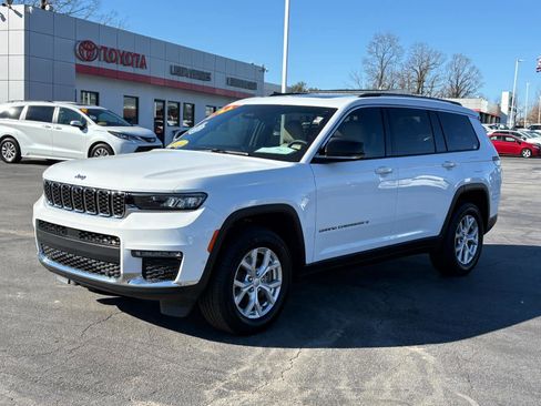 Used 2024 Jeep Grand Cherokee L Limited w/ Luxury Tech Group II image 25