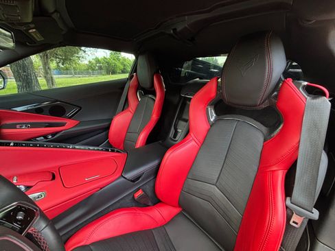 Used 2024 Chevrolet Corvette Stingray Preferred Cpe w/ Z51 Performance Package RWD image 13