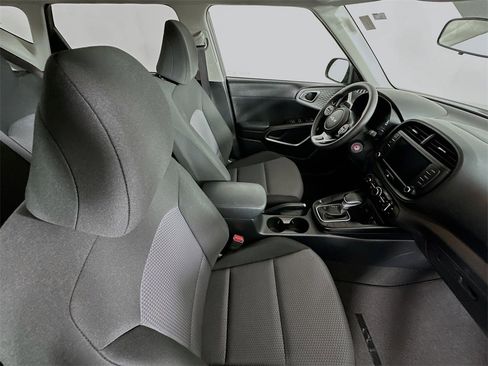 Used 2024 Kia Soul LX w/ Option Group 015 image 25