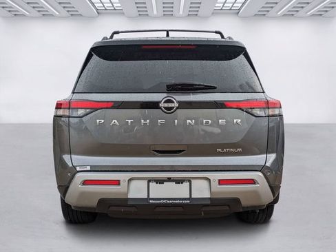 Used 2024 Nissan Pathfinder Platinum FWD image 6