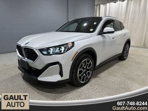 Certified 2025 BMW X2 xDrive28i image 4