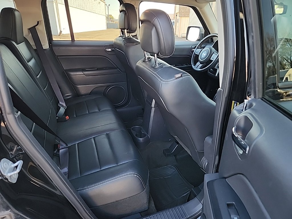 Used 2016 Jeep Patriot High Altitude AWD/4WD image 27