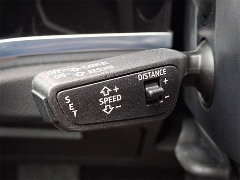 Used 2022 Audi Q3 2.0T Premium Plus w/ Premium Plus Package image 17