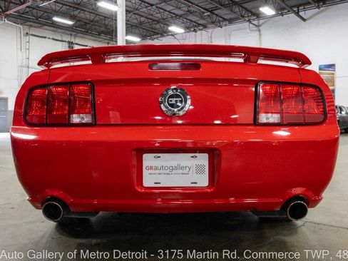 Used 2005 Ford Mustang GT Premium RWD image 7