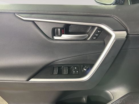 Used 2025 Toyota RAV4 Limited w/ Weather Package image 5