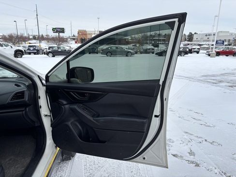 Used 2018 Subaru Crosstrek 2.0i Premium image 22