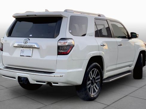 Used 2016 Toyota 4Runner Limited image 13
