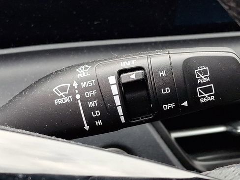 Used 2024 Kia Seltos SX image 25