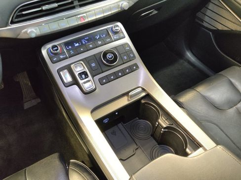 Used 2021 Hyundai Palisade Limited FWD image 26