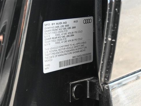 Certified 2025 Audi Q5 Premium w/ Convenience Package image 28