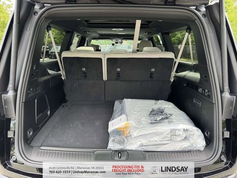 New 2026 Jeep Grand Wagoneer L Limited AWD/4WD image 16