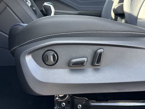 New 2026 Volkswagen Taos SEL image 24