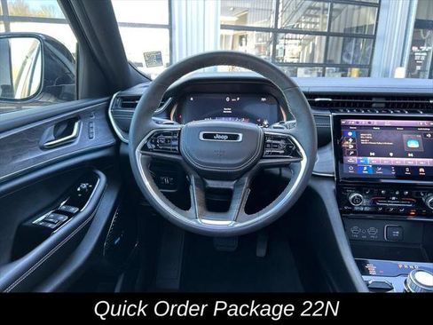 Certified 2023 Jeep Grand Cherokee Overland w/ Luxury Tech Group IV AWD/4WD image 18