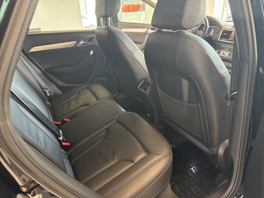 Used 2017 Audi Q3 2.0T Prestige w/ Prestige Package AWD/4WD image 23