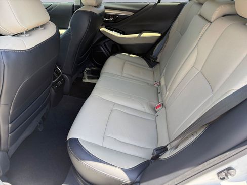 Used 2024 Subaru Outback Limited AWD/4WD image 17