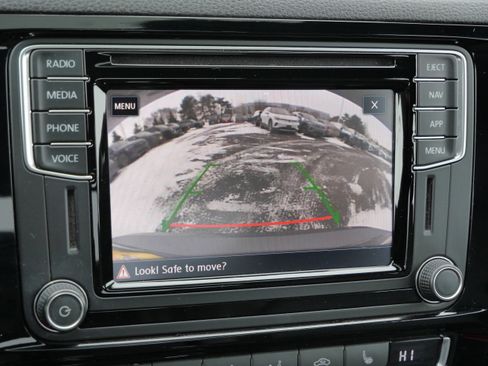 Used 2018 Volkswagen Jetta GLI image 35