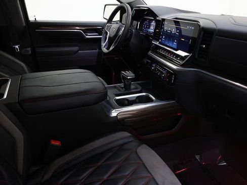 Used 2025 Chevrolet Silverado 1500 RST AWD/4WD image 91