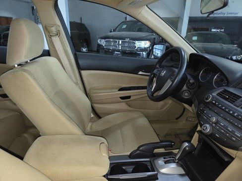 Used 2012 Honda Accord LX image 27