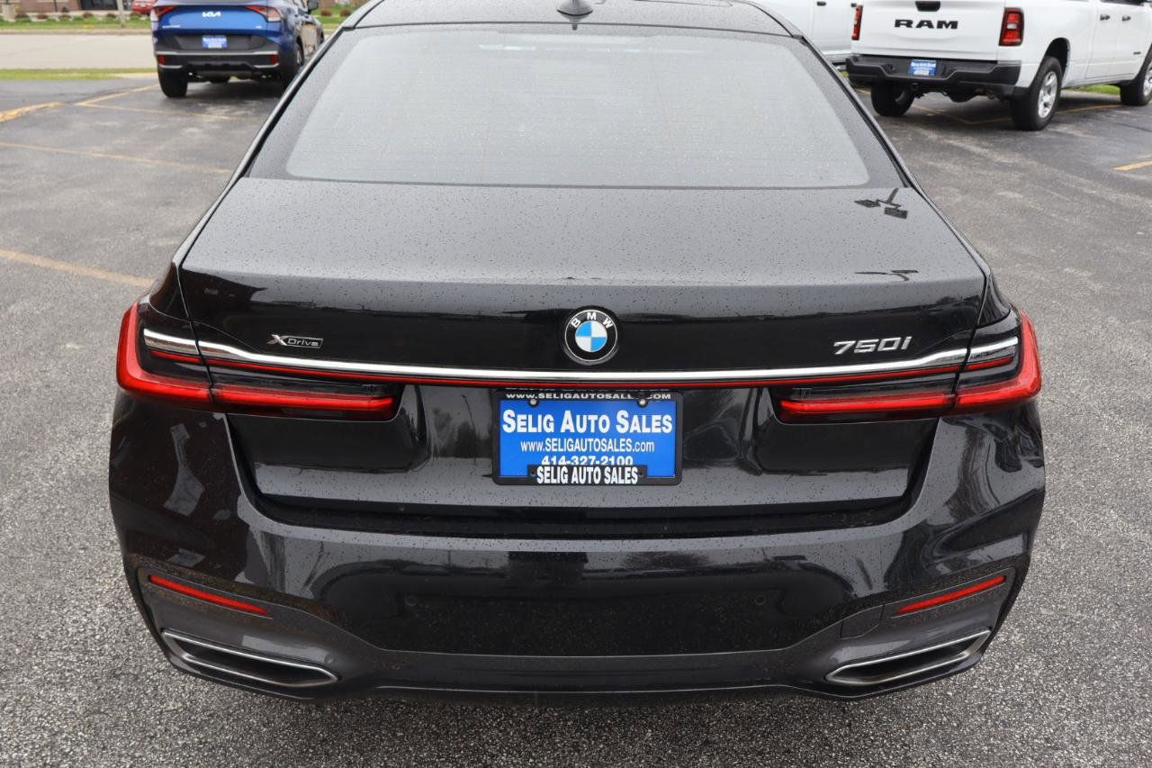 Used 2022 BMW 750i xDrive w/ Executive Package AWD/4WD image 7