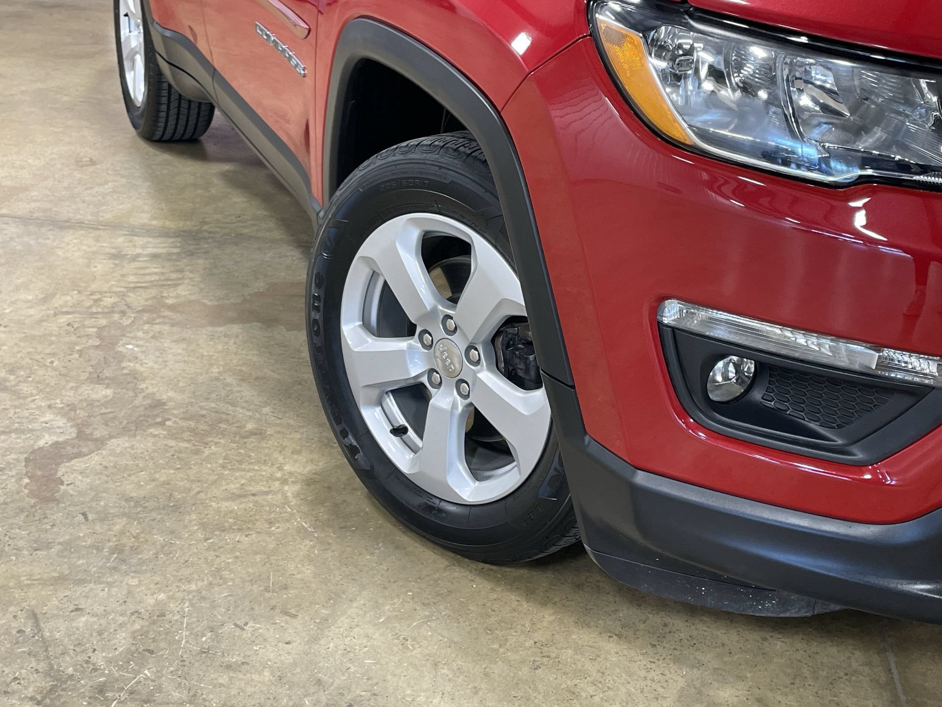 Used 2021 Jeep Compass Latitude w/ Convenience Group FWD image 11
