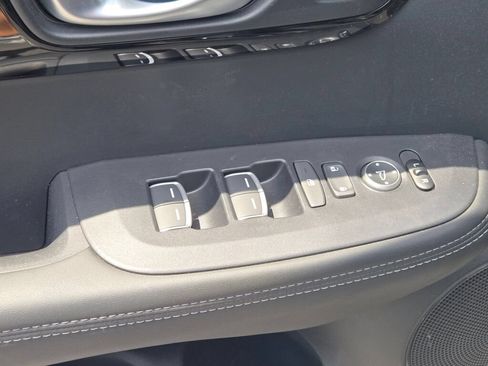 Certified 2025 Acura ADX AWD image 29