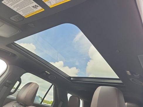 New 2026 Ford Explorer Platinum RWD image 23