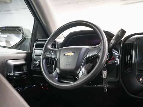 Used 2018 Chevrolet Silverado 1500 Custom w/ Custom Convenience Package image 15