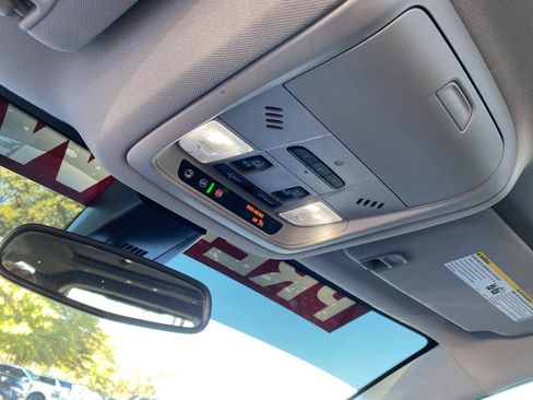 Used 2022 GMC Acadia AT4 w/ Technology Package image 21