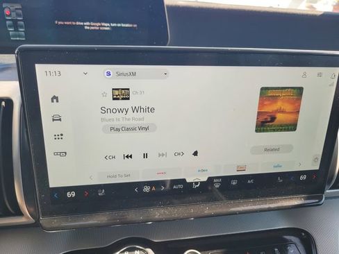 Certified 2025 Ford Expedition Active image 23