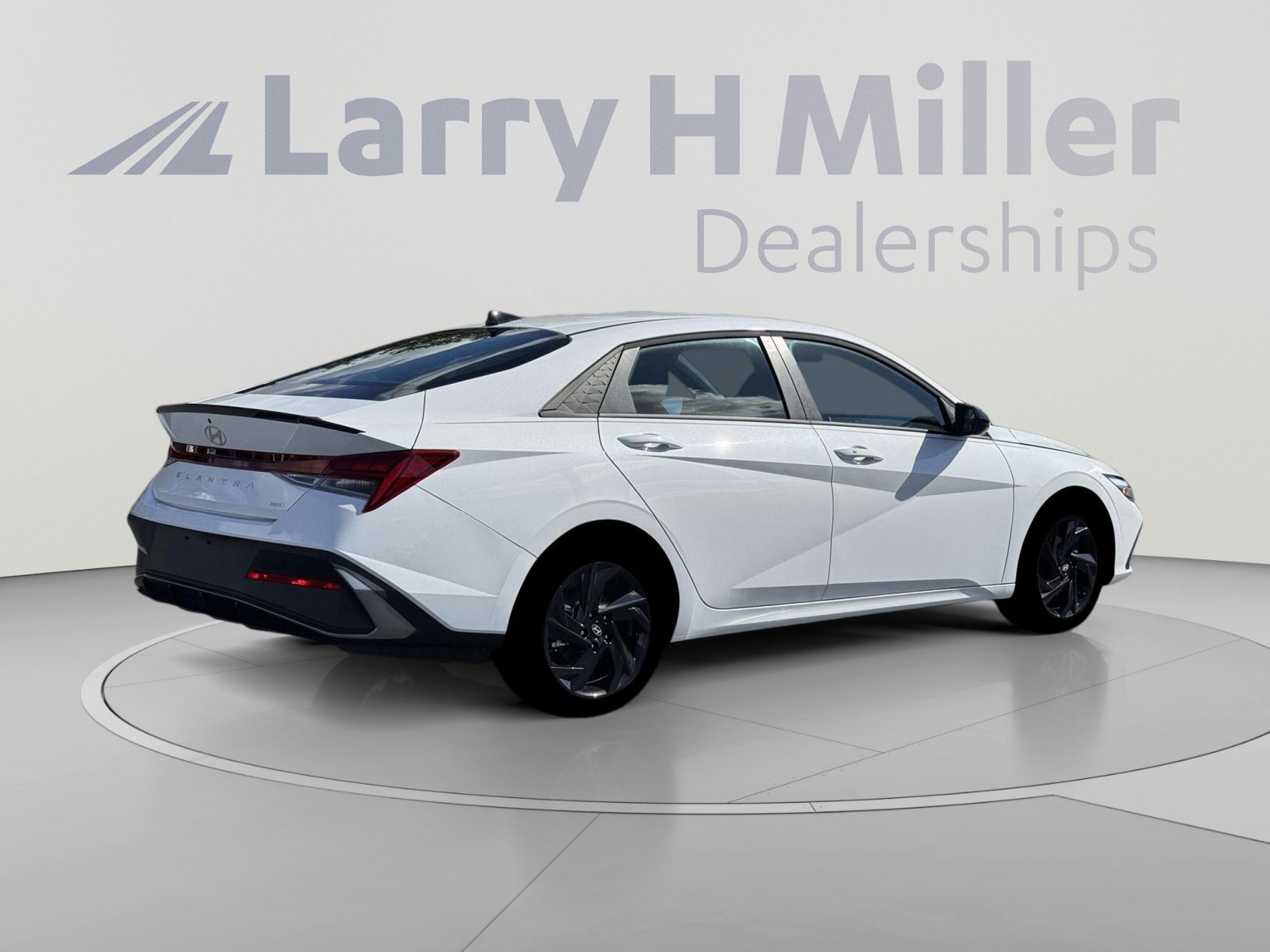 New 2026 Hyundai Elantra SEL FWD image 8