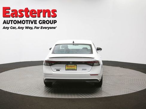 Used 2025 Honda Accord Sport image 37