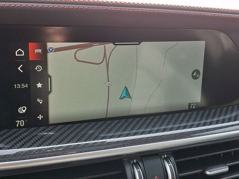 Used 2023 Alfa Romeo Stelvio Estrema AWD/4WD image 17