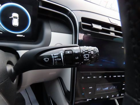 Used 2023 Hyundai Tucson Limited image 37