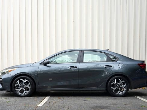 Used 2020 Kia Forte LXS FWD image 7